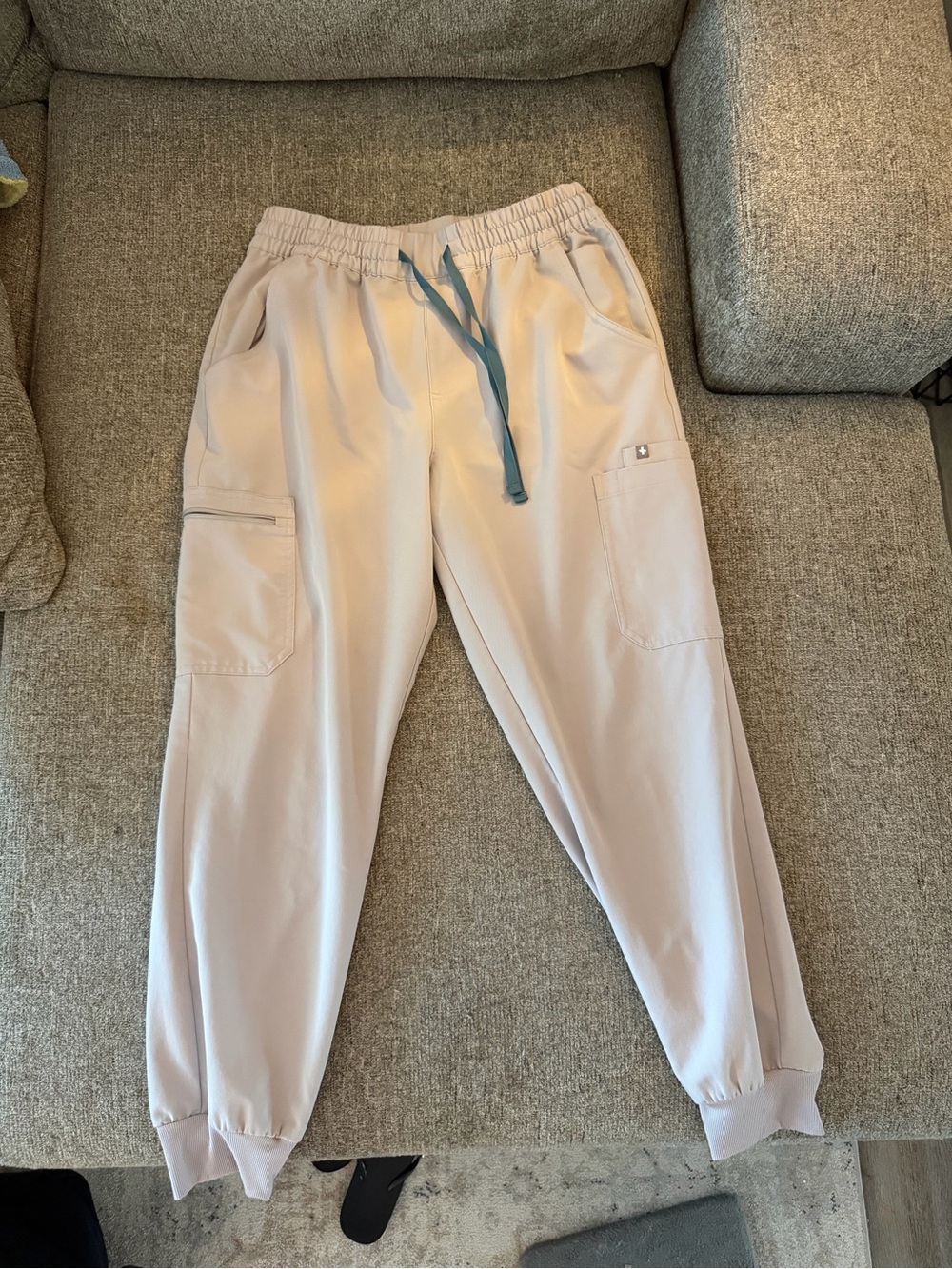 Figs scrub pants - women’s large